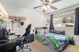 15070 Lancashire, Lake Elsinore, CA 92530 - Photo 23