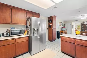 15070 Lancashire, Lake Elsinore, CA 92530 - Photo 13