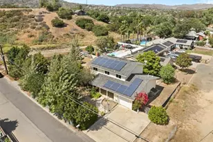 15070 Lancashire, Lake Elsinore, CA 92530 - Photo 31