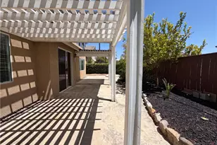 27801 Canyon Hills Way, Murrieta, CA 92563 - Photo 5