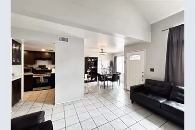 820 W Compton #16, Compton, CA 90220 - Photo 5