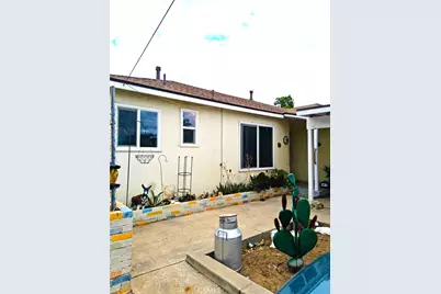 10005 Lemon Avenue, Fontana, CA 92335 - Photo 7
