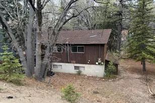 33036 Maple Ln, Green Valley Lake, CA 92341 - Photo 23
