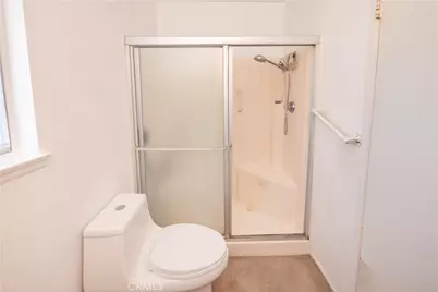 2001 W San Lorenzo, Santa Ana, CA 92704 - Photo 21