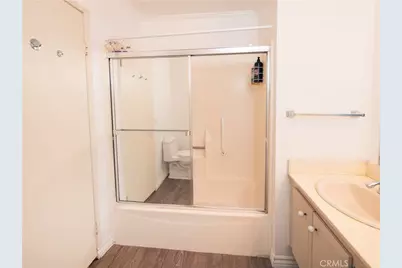 2001 W San Lorenzo, Santa Ana, CA 92704 - Photo 33