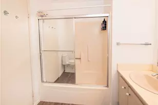 2001 W San Lorenzo, Santa Ana, CA 92704 - Photo 33