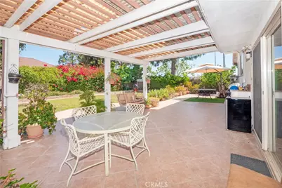 2001 W San Lorenzo, Santa Ana, CA 92704 - Photo 37