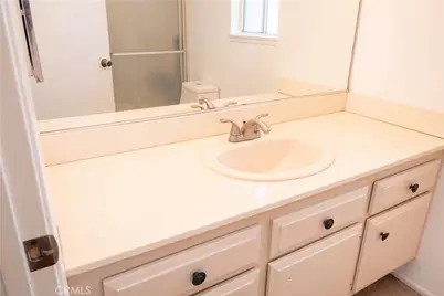 2001 W San Lorenzo, Santa Ana, CA 92704 - Photo 23