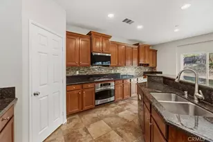 28564 Hellebore, Murrieta, CA 92563 - Photo 17