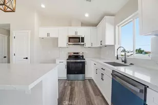 16135 Tawney Ridge Ln, Victorville, CA 92394 - Photo 13