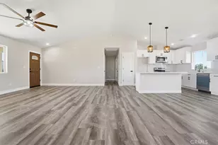 16135 Tawney Ridge Ln, Victorville, CA 92394 - Photo 9