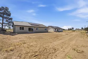 16135 Tawney Ridge Ln, Victorville, CA 92394 - Photo 27
