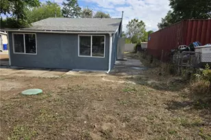 865 W 48th St, San Bernardino, CA 92407 - Photo 3