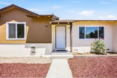 548 W Montrose, Hemet, CA 92543 - Photo 5