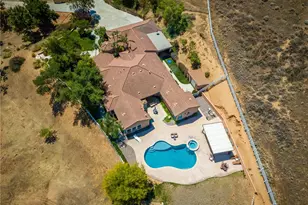 9609 Equestrian Dr, Riverside, CA 92503 - Photo 33