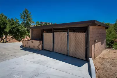 9609 Equestrian Drive, Riverside, CA 92503 - Photo 37