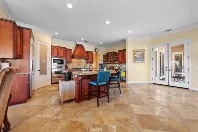 9609 Equestrian Drive, Riverside, CA 92503 - Photo 15