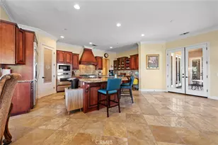 9609 Equestrian Dr, Riverside, CA 92503 - Photo 15