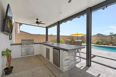 16769 Tea Tree, Fontana, CA 92336 - Photo 35