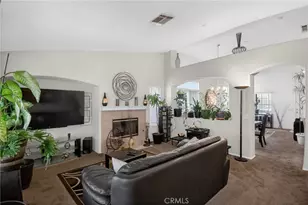 15370 Twinberry Ct, Fontana, CA 92336 - Photo 17