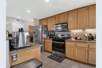 15370 Twinberry Court, Fontana, CA 92336 - Photo 9