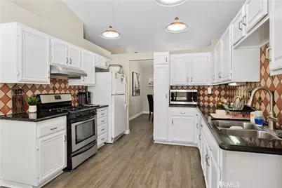 33732 Great Falls, Wildomar, CA 92595 - Photo 11