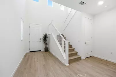 23708 Wilcox Drive, Newhall, CA 91321 - Photo 15