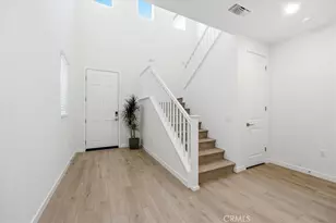 23708 Wilcox Dr, Newhall, CA 91321 - Photo 15