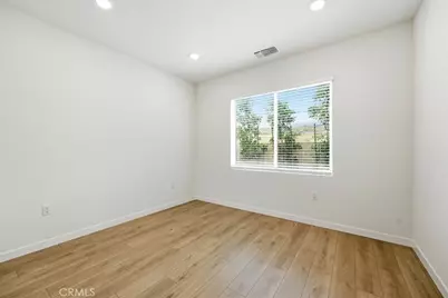 23708 Wilcox Drive, Newhall, CA 91321 - Photo 17