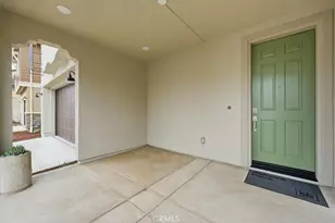 23708 Wilcox Dr, Newhall, CA 91321 - Photo 5