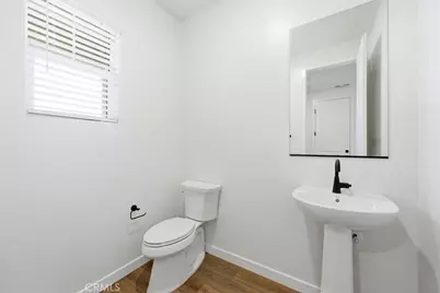 23712 Wilcox Drive, Newhall, CA 91321 - Photo 29