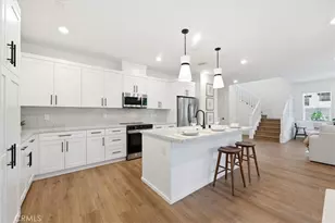 23712 Wilcox Dr, Newhall, CA 91321 - Photo 11