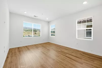 23712 Wilcox Drive, Newhall, CA 91321 - Photo 21