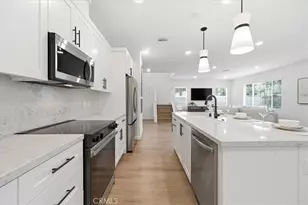 23712 Wilcox Dr, Newhall, CA 91321 - Photo 11