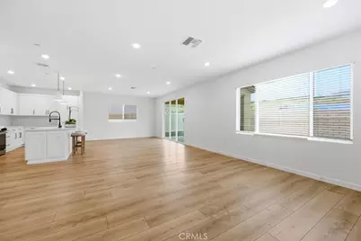 23720 Wilcox Drive, Newhall, CA 91321 - Photo 7