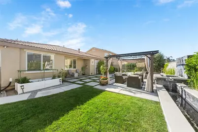 7022 Housatonic Court, Jurupa Valley, CA 91752 - Photo 45