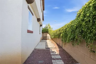 10427 Peregrine Place, Moreno Valley, CA 92557 - Photo 29
