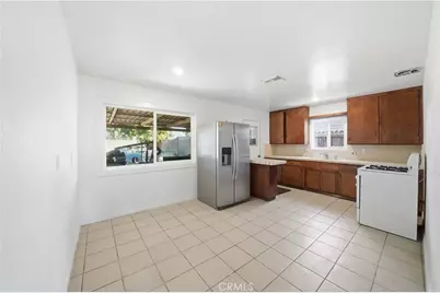 14732 Whittram, Fontana, CA 92335 - Photo 7