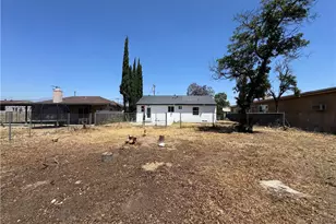 16229 Hunter St, Fontana, CA 92335 - Photo 11