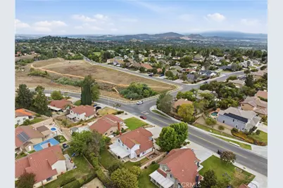 1272 Via Vista, Riverside, CA 92506 - Photo 57