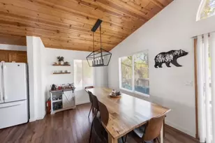 33159 Holcomb Creek, Green Valley Lake, CA 92341 - Photo 7