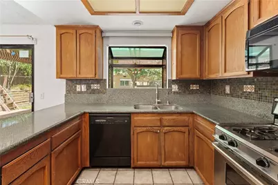3330 Highcliff, Riverside, CA 92506 - Photo 11