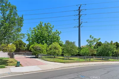 3330 Highcliff, Riverside, CA 92506 - Photo 3