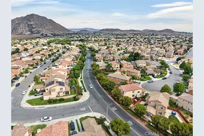3908 Bluff, Perris, CA 92571 - Photo 61