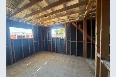 15107 Prado Court, Victorville, CA 92395 - Photo 5
