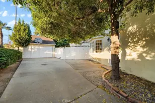 2807 Wyoming Way, Riverside, CA 92506 - Photo 31
