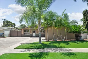 19042 E Center, Orange, CA 92869 - Photo 3