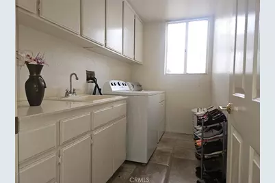 1050 Ginger Circle, Corona, CA 92879 - Photo 23