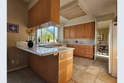 1050 Ginger Circle, Corona, CA 92879 - Photo 5