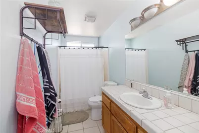 18936 Rocksprings, Hesperia, CA 92345 - Photo 13